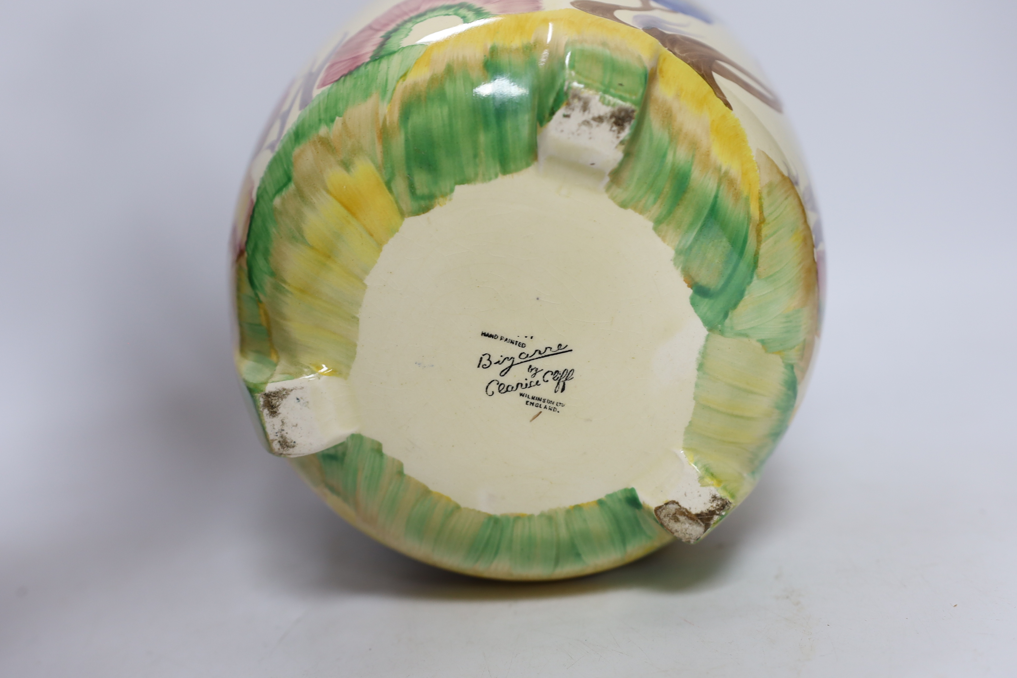 A Clarice Cliff Viscaria pattern jardiniere, 17.5cm